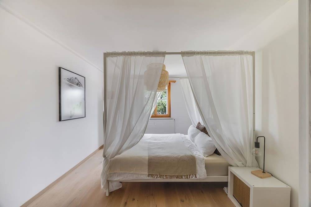 Entire apartment, Stunning apartment with roof terrace in Winterthur, Canton of Zürich