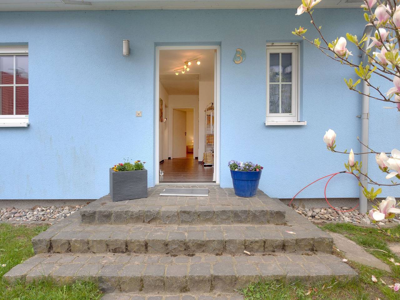 Ferienhaus Das blaue Haus am Peenestrom - Ferienhaus Das blaue Haus-2 Sz bis max. 6 Pers. und 2 Babys in Peenemünde, Usedomer Norden