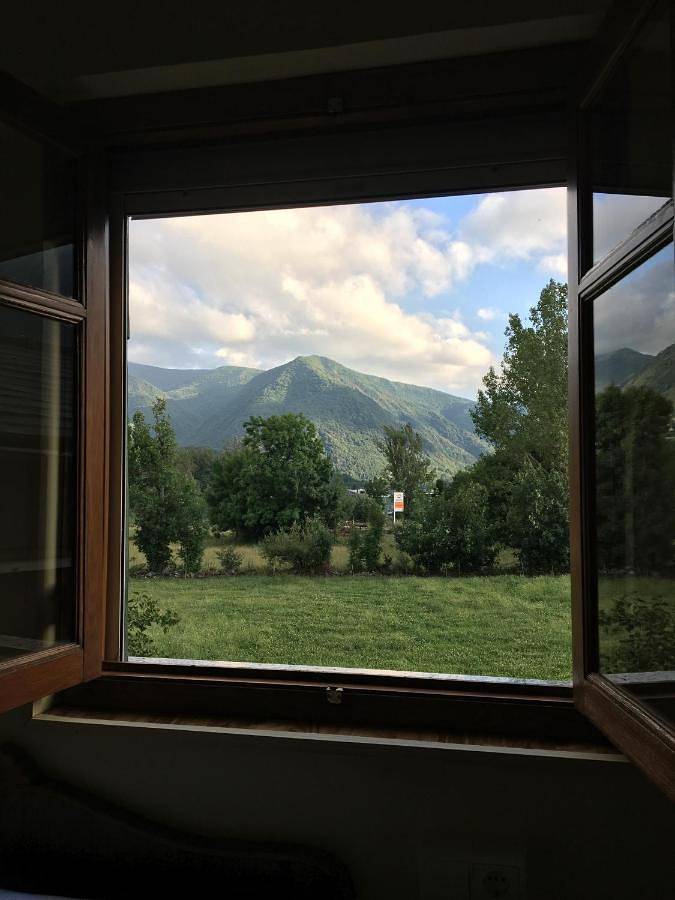 Apartamento para 4 personas, con Terraza además de Jardín y Vistas en Villablino