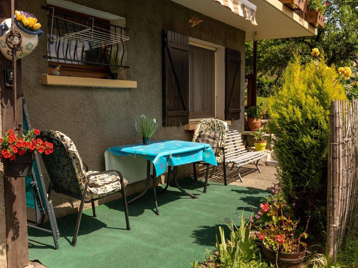 Appartement entier, One-Bedroom Apartment in Ugine, Région d'Albertville