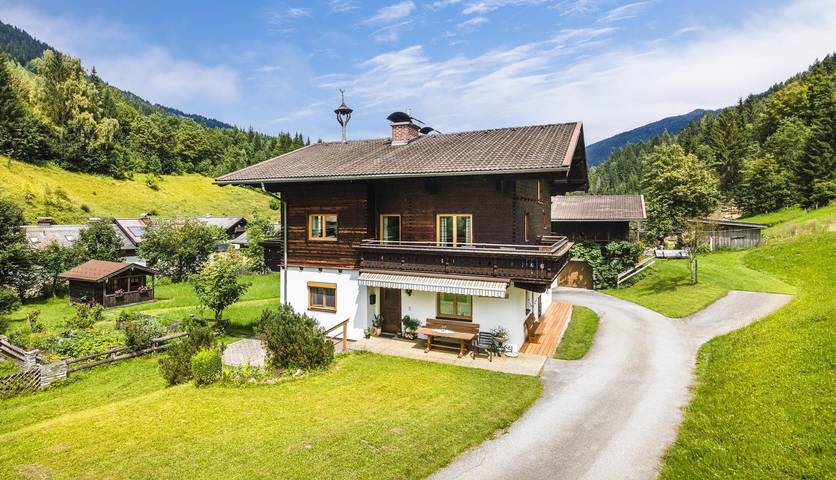 Ferienhaus für 6 Personen, mit Balkon und Terrasse sowie Garten in Mühlbach am Hochkönig