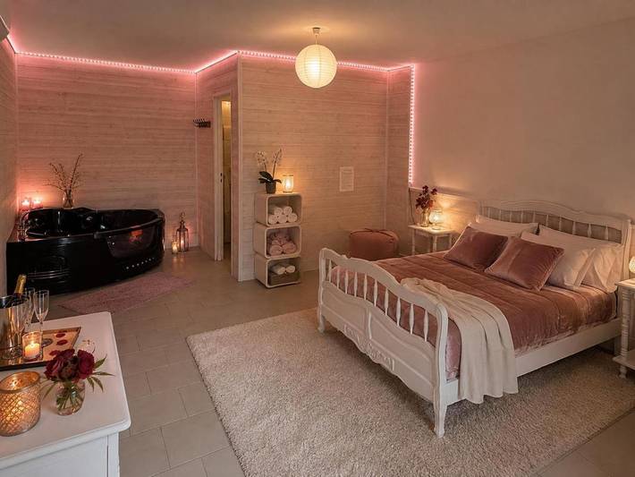 Gîte pour 2 personnes, avec Terrasse et Jardin à Rouperroux-le-Coquet