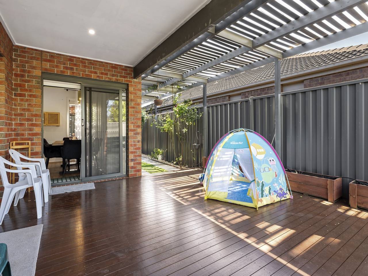 Entire apartment, Family Escape with Private Courtyard in Point Cook, Melbourne