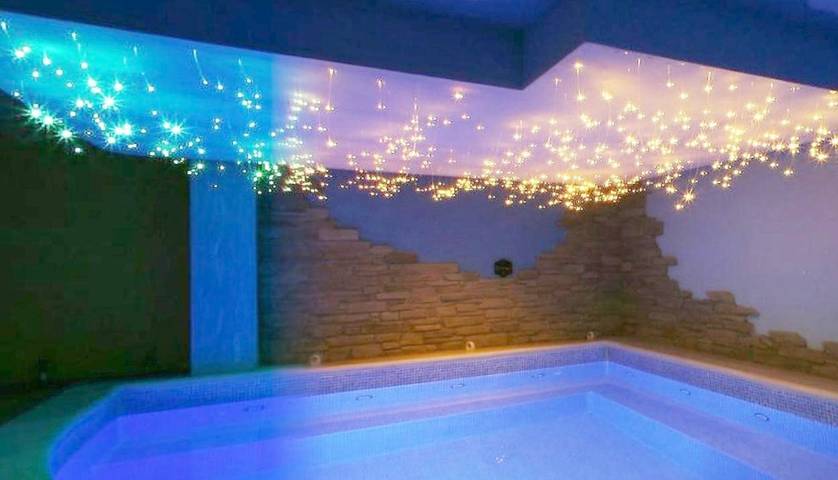 Hôtel pour 3 personnes, avec sauna et piscine dans Nus - 4