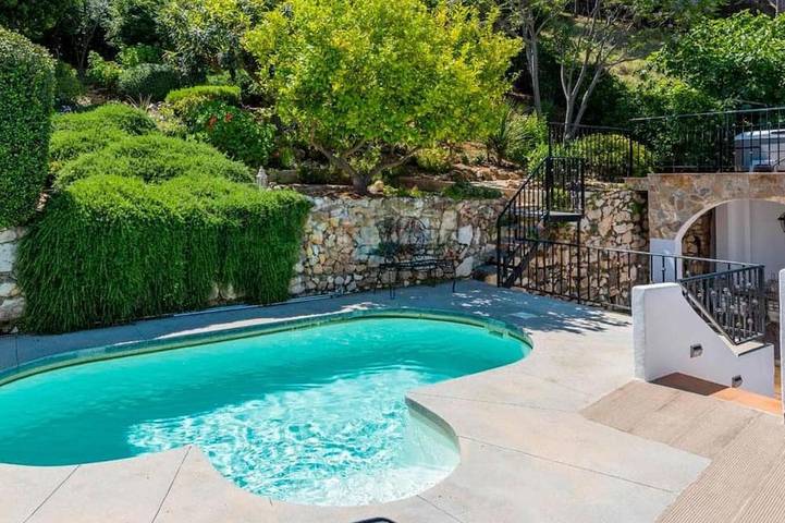 Ferienhaus für 8 Personen, mit Terrasse und Garten sowie Whirlpool - 1