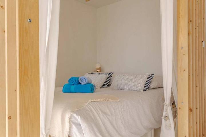 Gîte pour 2 personnes, avec vue et balcon dans Plage d'Anthéor - 3