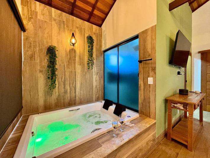 Gîte pour 4 personnes, avec vue et jardin, animaux acceptés