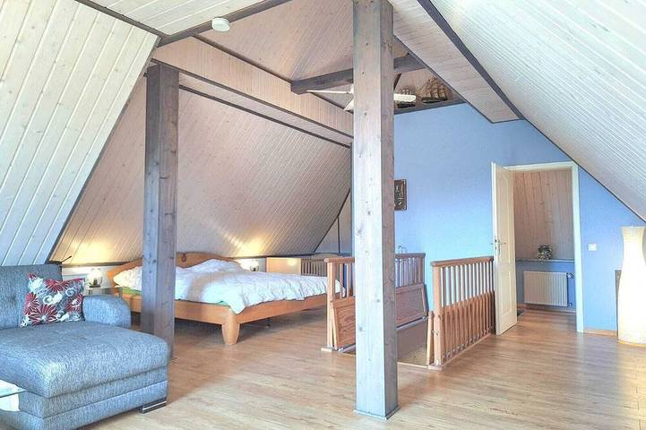 Fühlen Sie sich Zuhause in unseren Ferienhaus nur 300 Meter vom Meer entfernt in Friedrichskoog-Spitze, Friedrichskoog