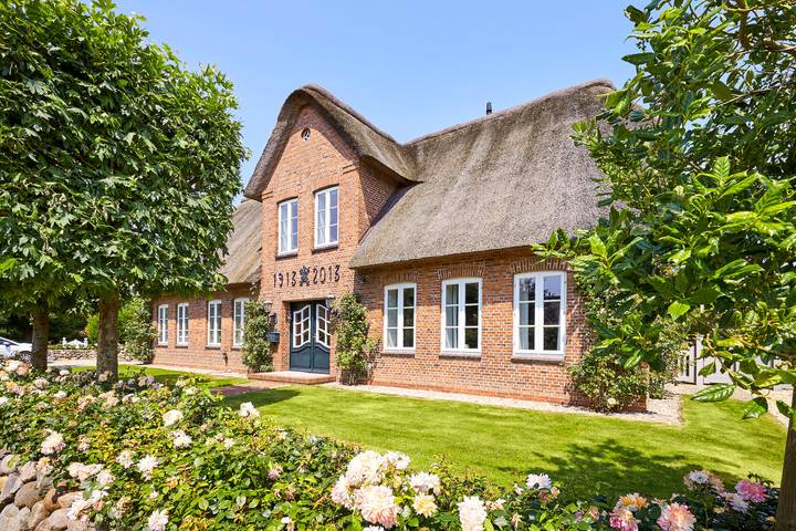 Ferienhaus für 8 Personen, mit Terrasse und Garten sowie Sauna in Oevenum