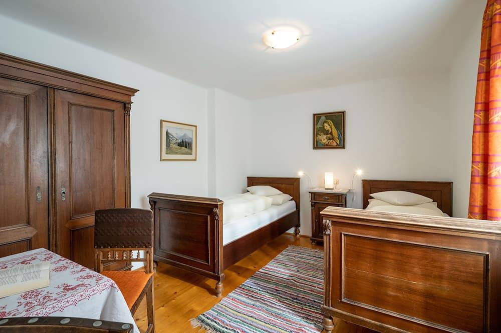 Gemütliches Haus, zentral & ruhig gelegen im Schi- & Wandergebiet max 6 Personen in Fieberbrunn, Bezirk Kitzbühel