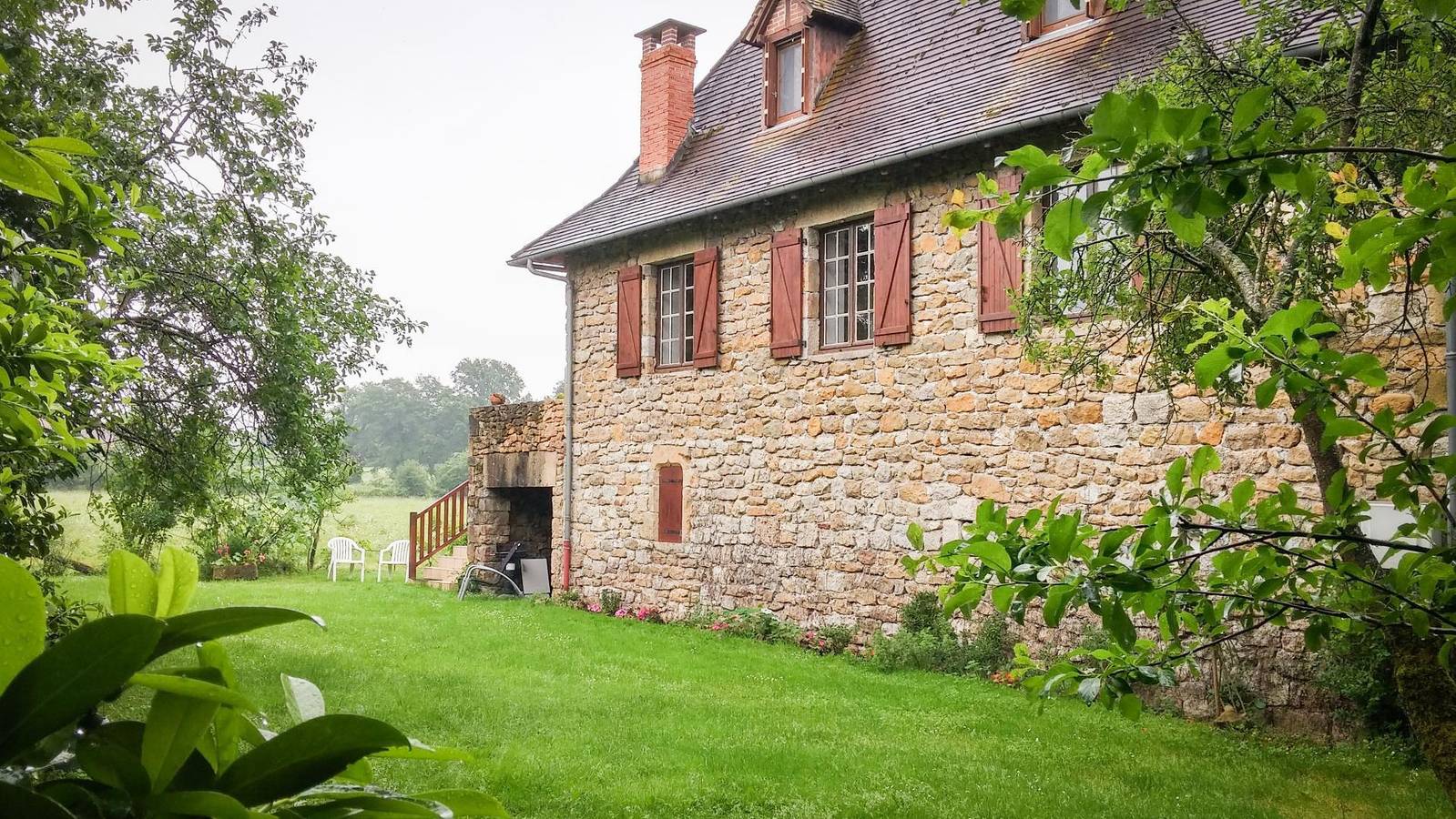 Gemütliche Gite mit Parkplatz, TV & Internet - 400m nach Prudhomat in Prudhomat, Lot