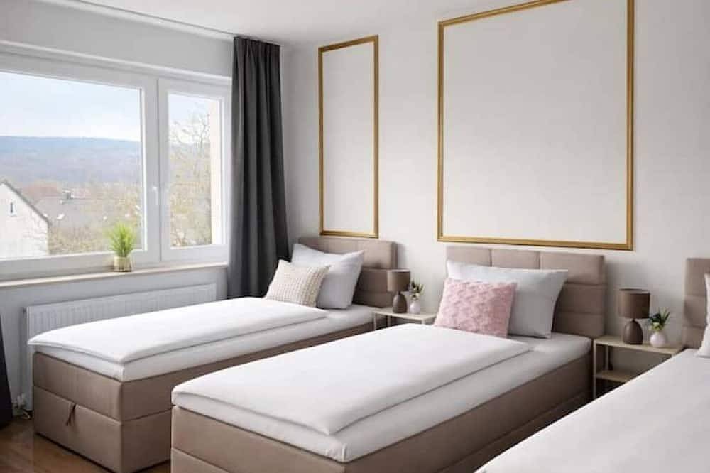 Ganze Wohnung, Penthouse mit Deisterblick & Balkon in Barsinghausen, Hannover und Umgebung