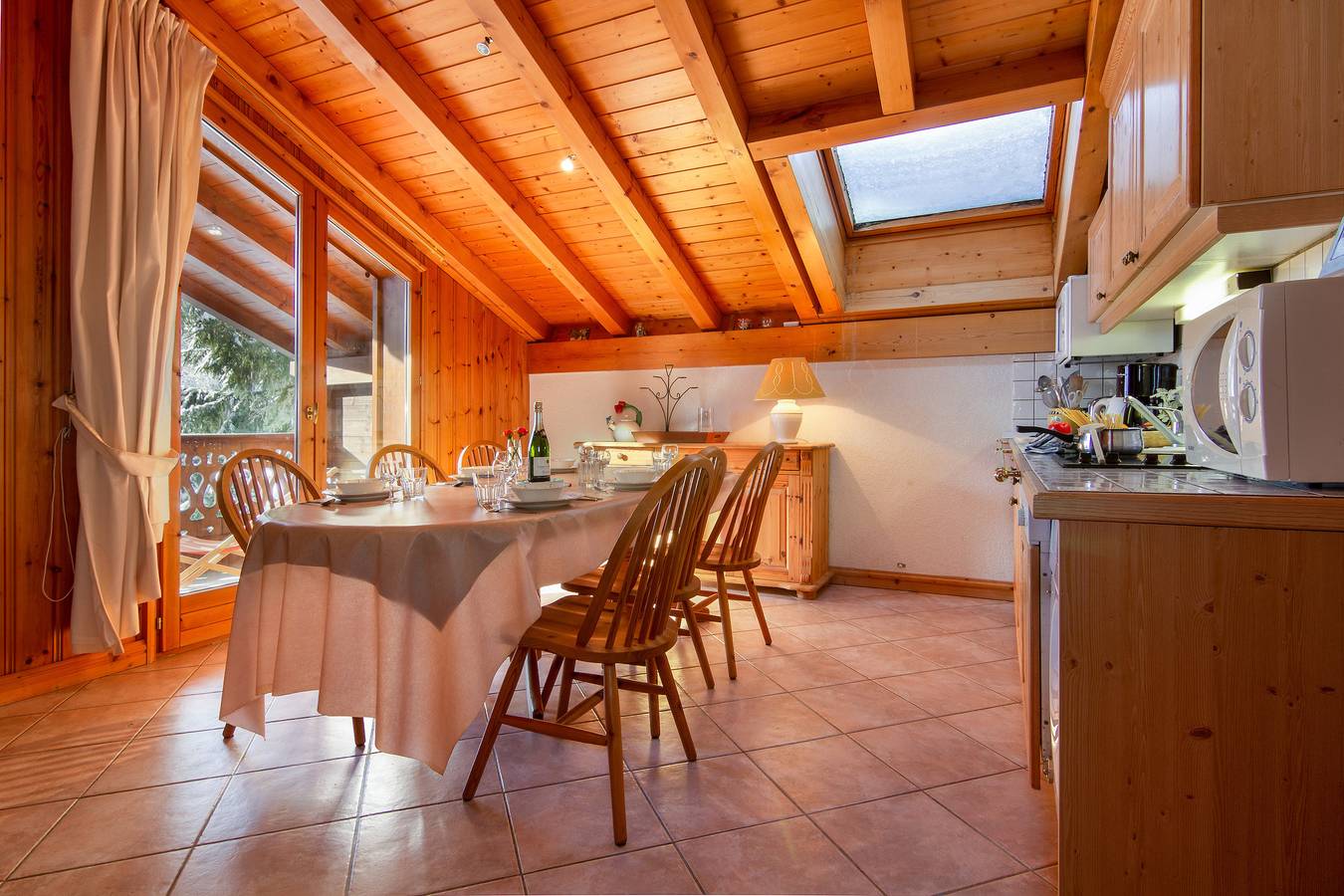 Entire apartment, Apt Les Drus118- 3Br Alpine View Balcony & Parking for 6 in Les Grandes Montets, Chamonix-Mont-Blanc