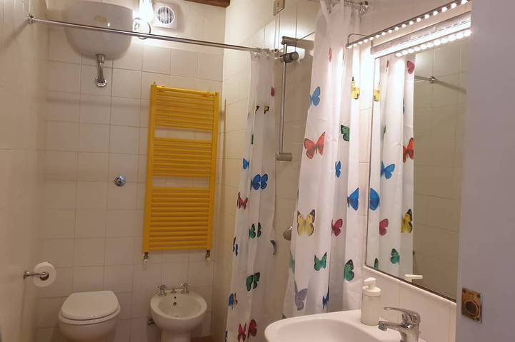 Charming cottage in hilltop town with garden and stunning views in Otricoli, Province de Terni