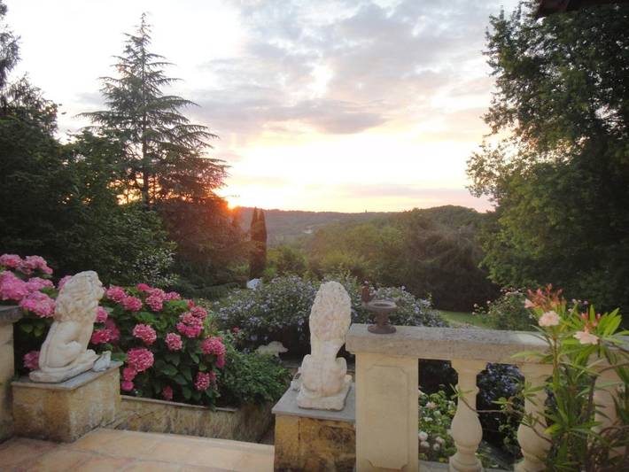 Gîte pour 2 personnes, avec jardin et vue à Monplaisant - 2