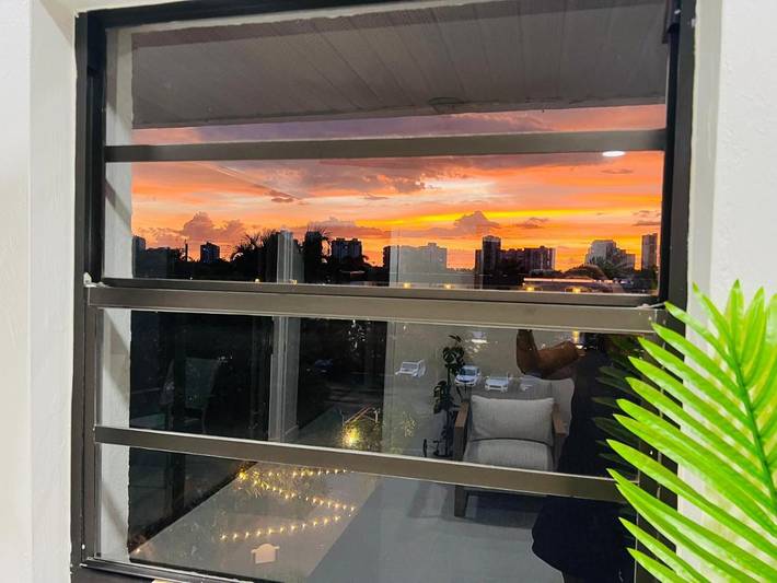 Aparthotel para 6 personas, con jardín además de piscina y jacuzzi - 1