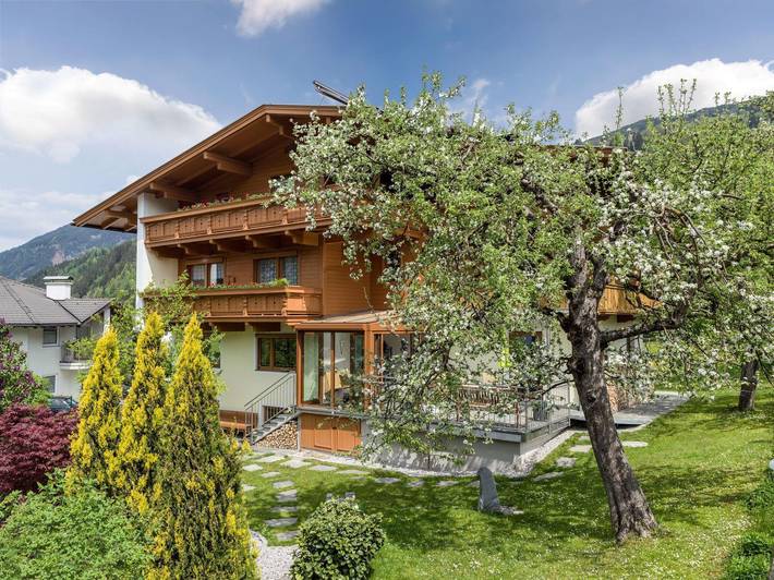 Ferienwohnung für 5 Personen, mit Balkon und Garten in Stumm