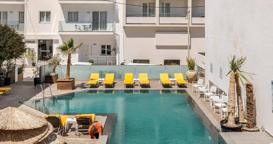 Ferienwohnung für 10 Personen, mit Balkon und Terrasse sowie Garten und Pool in Limenas Chersonisou