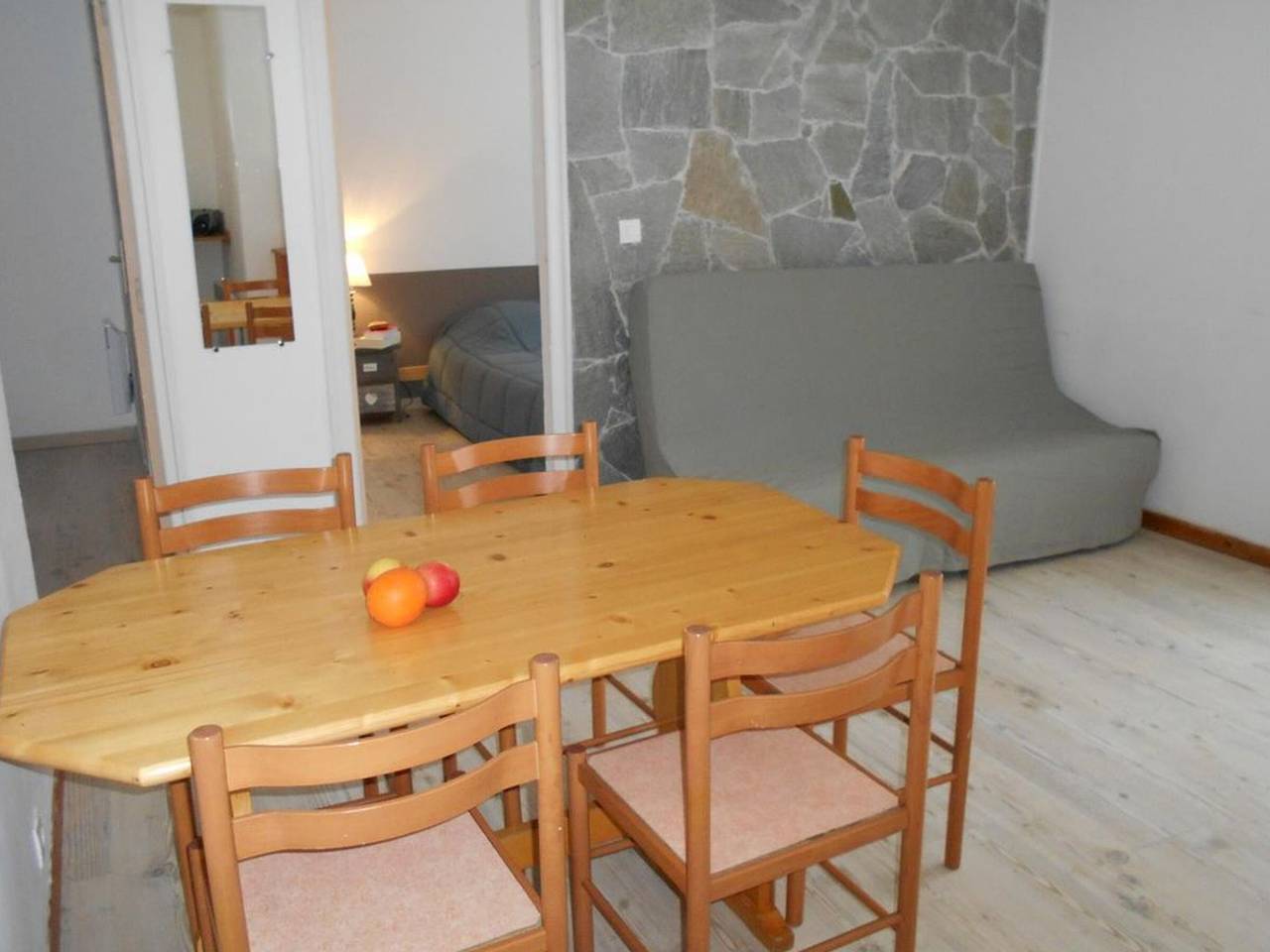 Chalet acogedor con terraza en Guillestre in Guillestre, Parque Nacional de los Ecrins