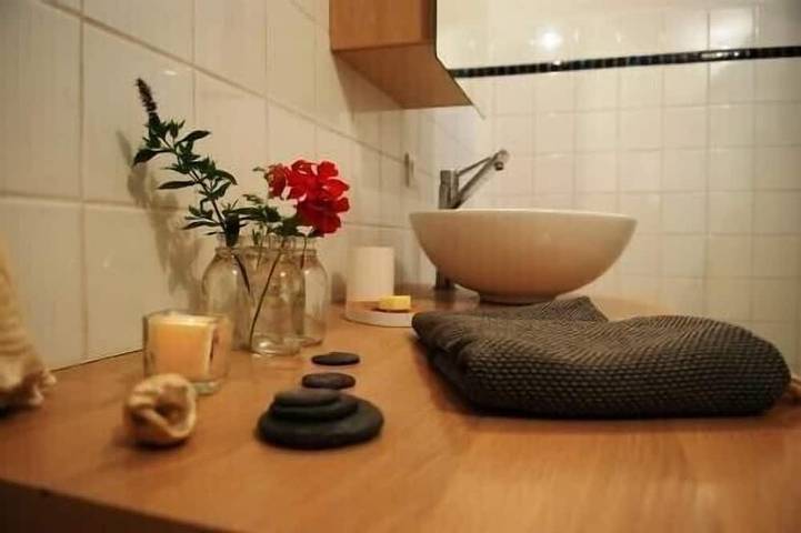 Gîte pour 4 personnes, avec jardin et terrasse à Prayssas - 3