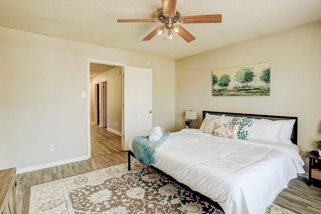 5 Mins to Ruoff+Dog Friendly+Fenced yard+Fast Wifi in Noblesville, Hamilton County