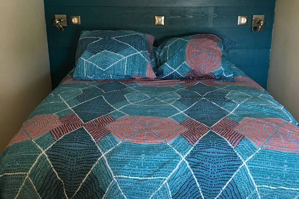 Villa en parcela de 1100m2 rodeada de muros zona muy tranquila este oeste in Loix, Isla de Ré