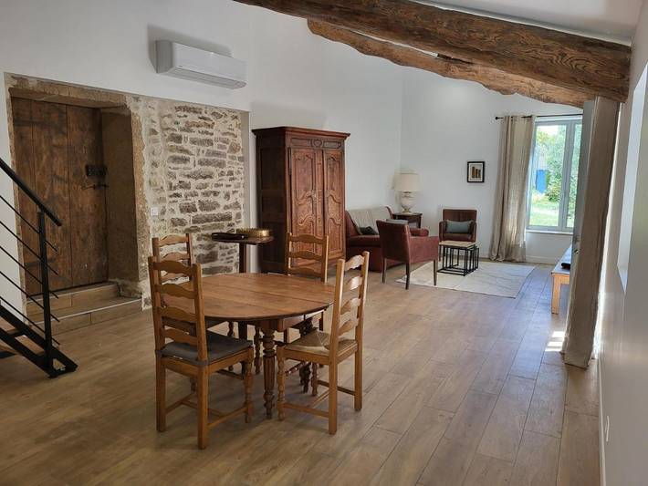 Gîte pour 4 personnes, avec jardin, animaux acceptés à Albigny-sur-Saône