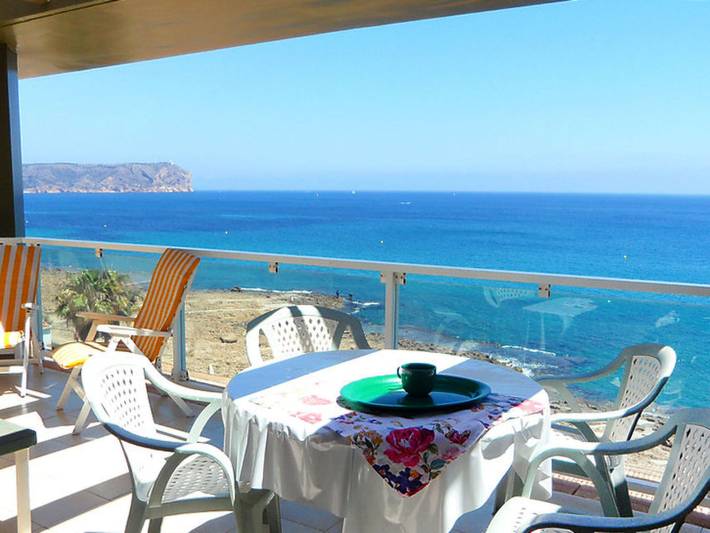 Vakantieappartement voor 4 personen, with kinderzwembad and balkon as well as tuin in Jávea
