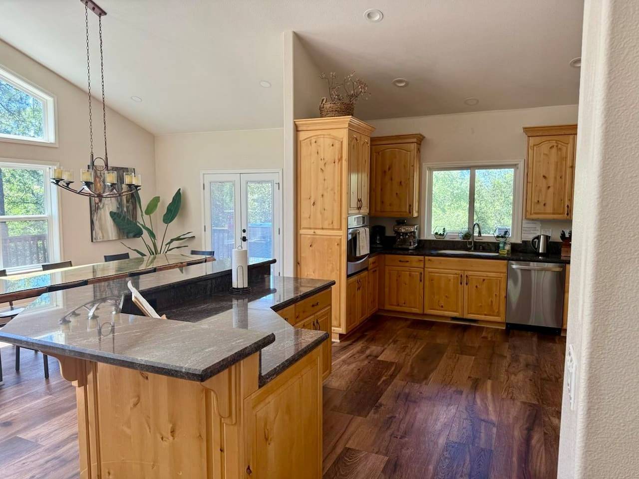 Red Tail Retreat in Mariposa in Mariposa County