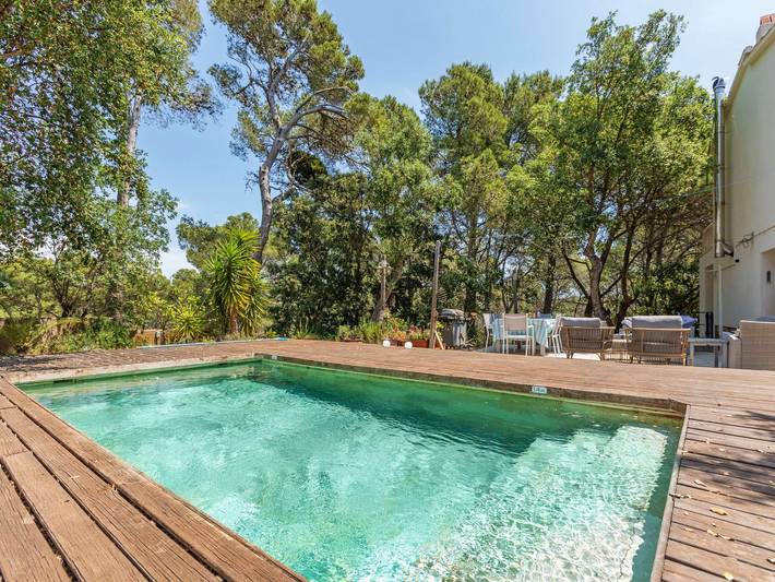 Gîte pour 7 personnes, avec jardin et terrasse