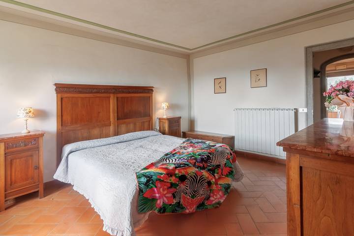 Agriturismo "Universal Harmony - Pettirosso" con vista sulle montagne e piscina in comune in Dicomano, Firenze province