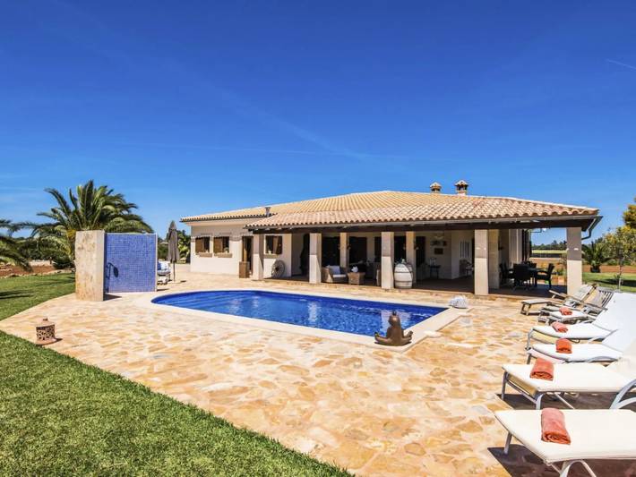 Chalet para 6 personas, con jardín y piscina en Sa Ràpita