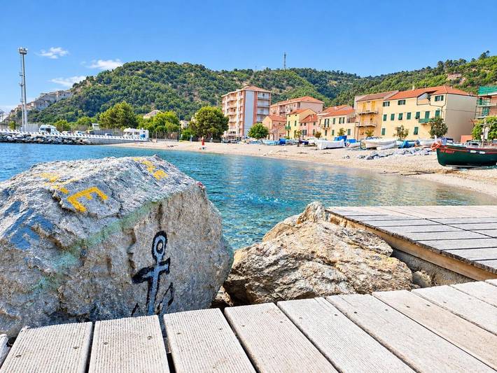 Appartamento per 4 persone, con Balcone e Terrazza nonché Panorama a Vado Ligure