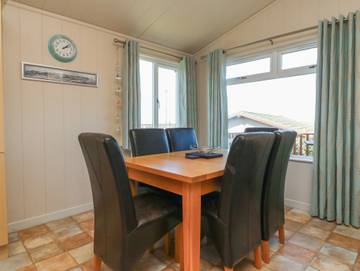 Glamping for 4 People in Devon, South West England, Photo 4