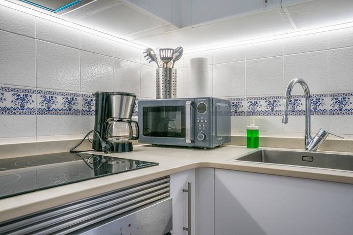 Entire apartment, 'Centro Llanes' Apartment: Cozy Stay in the Heart of Llanes in Llanes, Costa Verde (Spain)