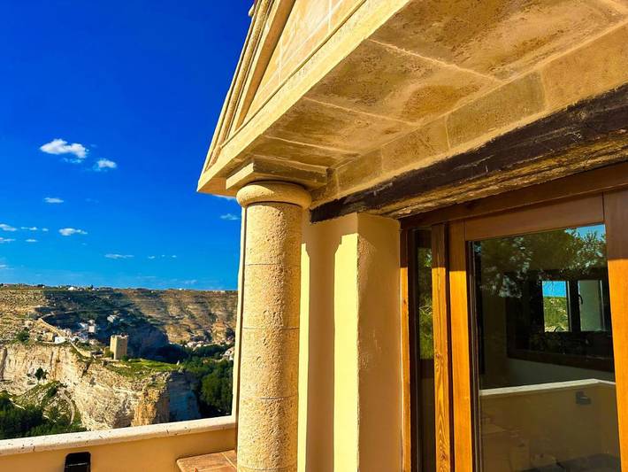 Hôtel pour 2 personnes, avec Jacuzzi et Terrasse ainsi que Jardin et Vue à Jarafuel