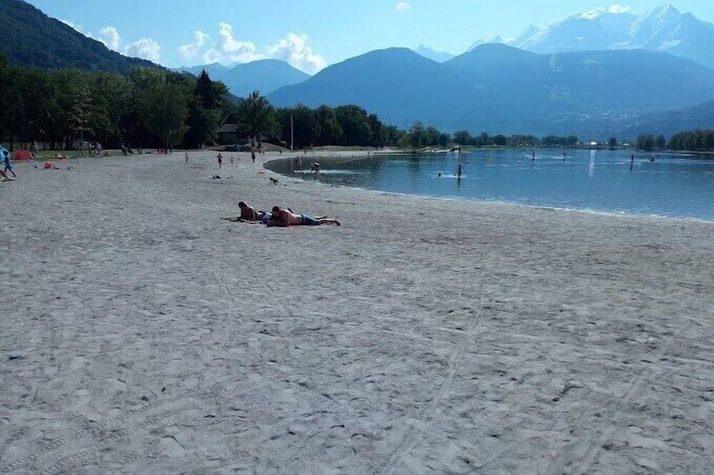 Entire apartment, Mobil Home  Chamonix/Mont Blanc in Passy, Pays du Mont-Blanc