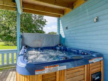 Log Cabin for 6 People in Fritton and Saint Olaves, Great Yarmouth, Photo 1