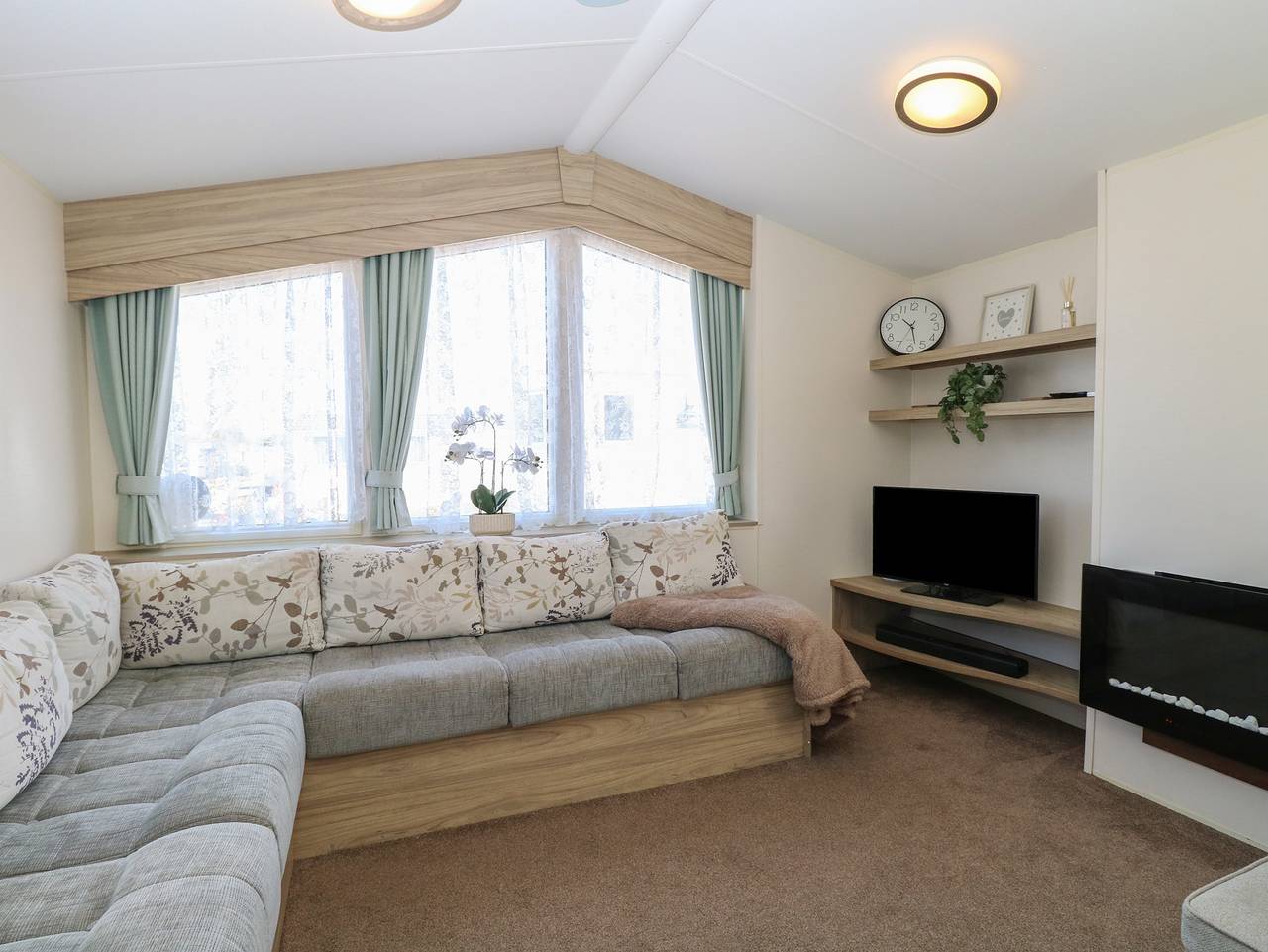 31B Foxburrow Hang in Fritton and Saint Olaves, Great Yarmouth