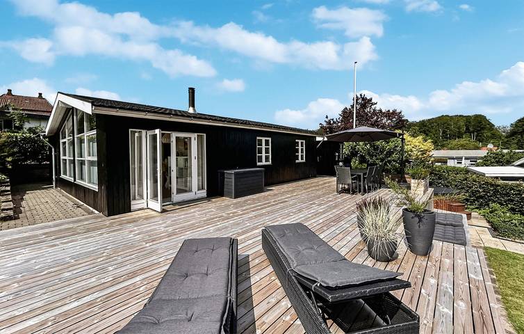 Ferienhaus für 8 Personen, mit Terrasse und Garten in Kelstrup Strand - 3