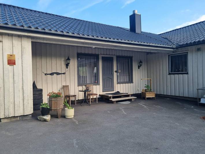 Ferienwohnung für 6 Personen, mit Terrasse in Marnardal