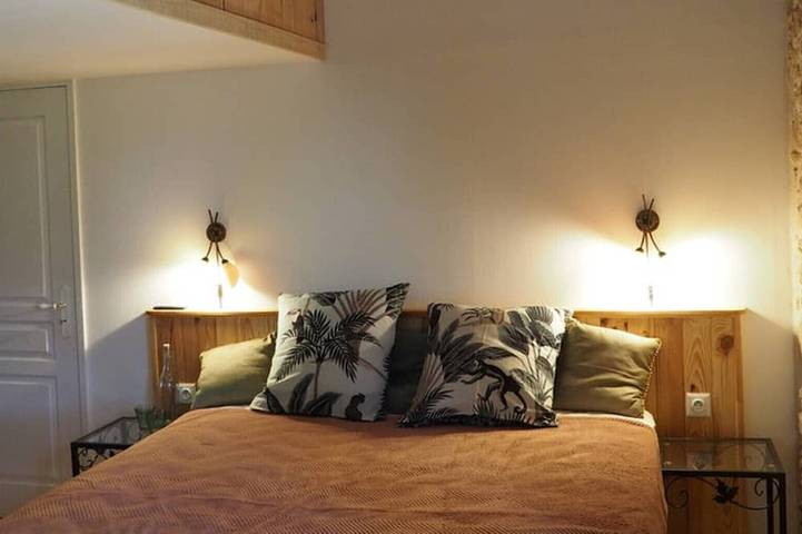 Appartement entier, Gîte Figuier | Domaine du Cammazet | Gîtes & Lodges | Piscine | Confort | Nature in Lapenne, Ariège
