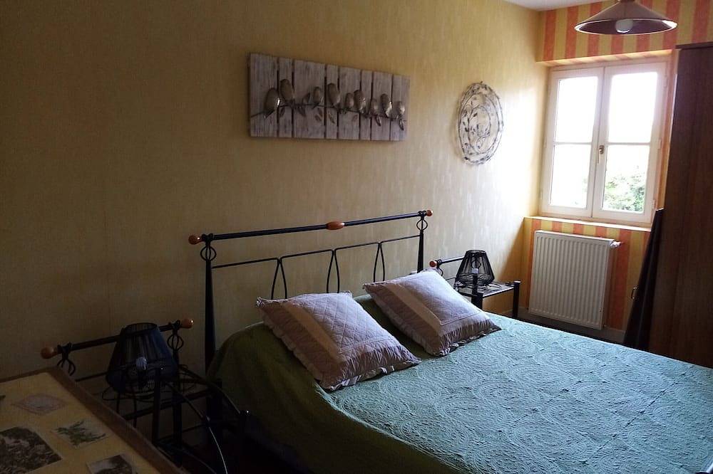 Gîte rénové en campagne, 3 ch., terrain 5000m², proche randonnées et Le Mans ! in Saint-Mars-sous-Ballon, Sarthe