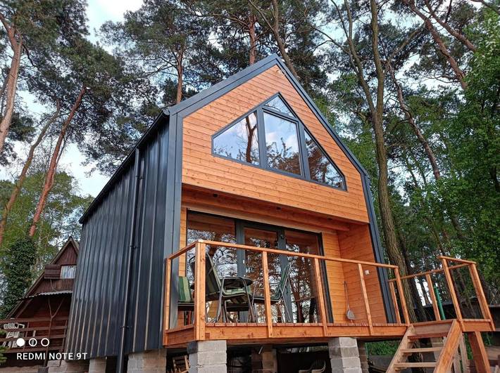 Domek letniskowy dla 11 osób, z Balkon i Taras oraz Jacuzzi i Ogród na Wielkopolska