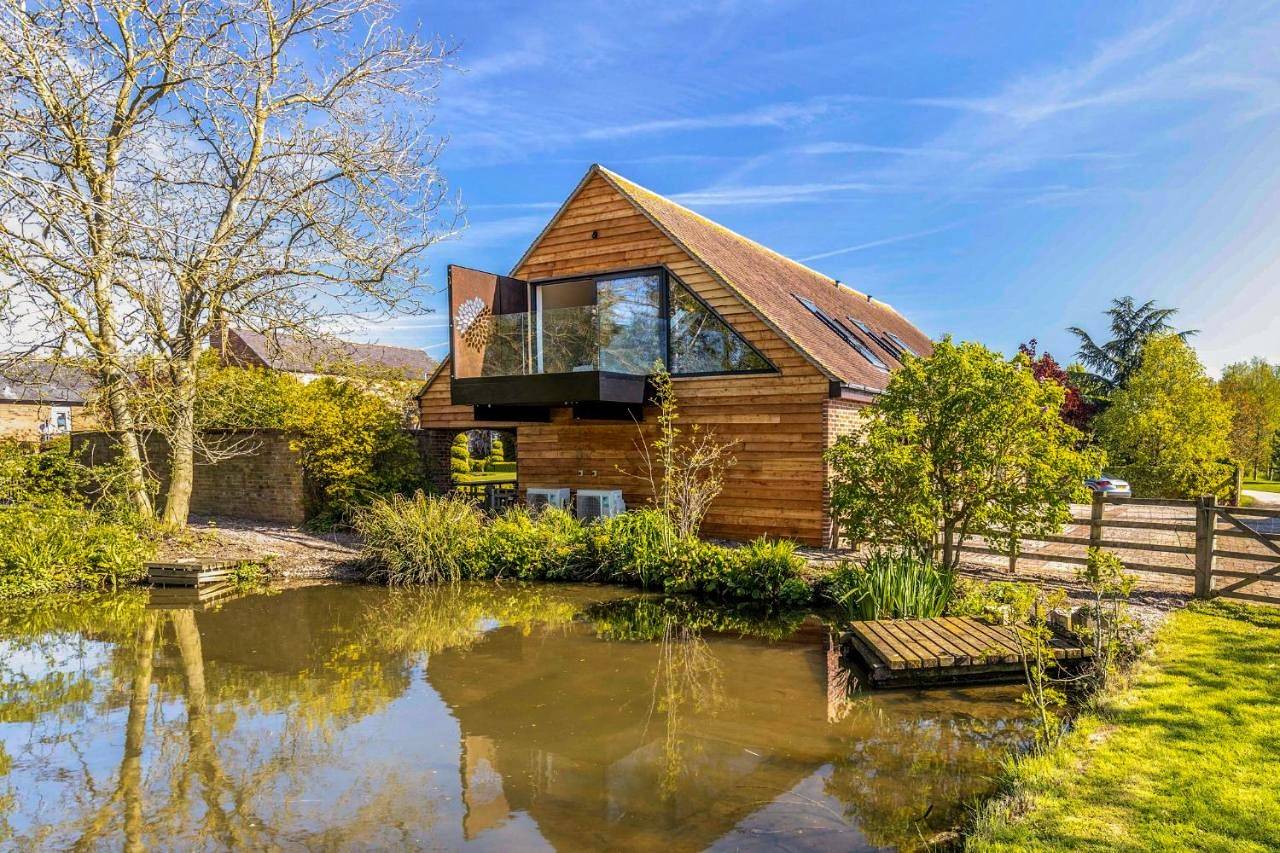 Two-Bedroom House in Northamptonshire