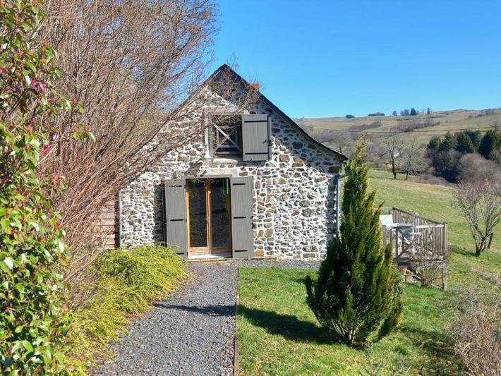 Location de vacances pour 3 personnes, avec Terrasse et Jardin à Condat