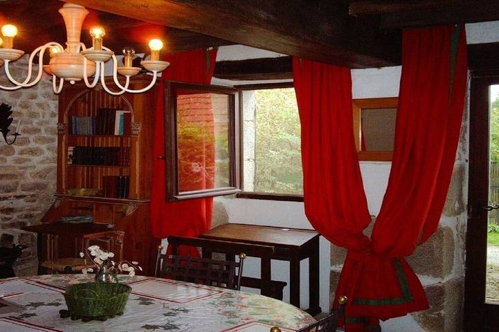 Gîte pour 3 personnes, avec Terrasse et Jardin