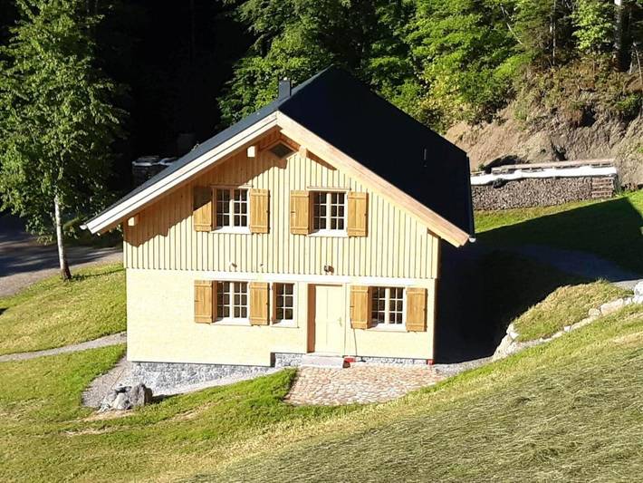 Ferienhaus für 9 Personen, mit Garten und Sauna in Bizau