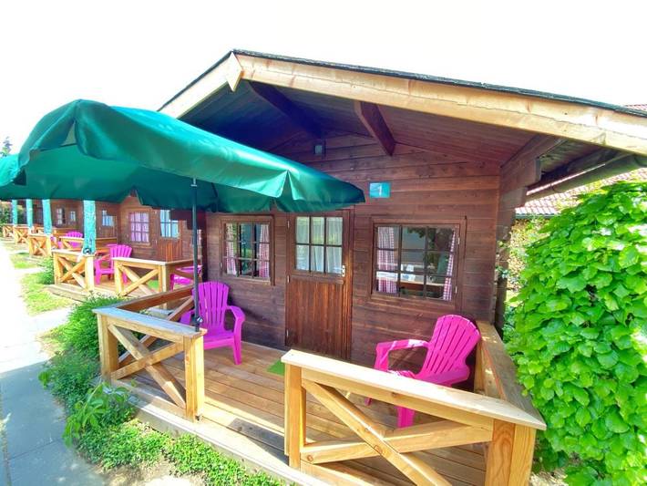 Camping für 2 Personen, mit Terrasse und Garten sowie Pool in Murtal