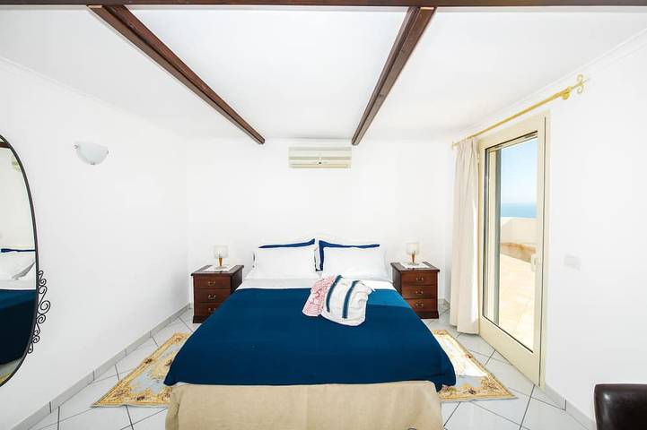 Ganze Wohnung, Ideal für junge Paare, Familien oder Freunde.Spektakuläre Aussicht, Wi-Fi in Praiano, Sorrento Coast